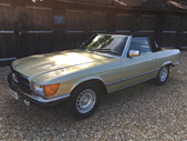 1982 Mercedes-Benz 280SL (R107 Series). Estimativa de 25 a 30 mil libras.