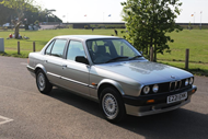 1988 BMW 316 (E30). Estimativa de 5.500 a 7.500 libras.