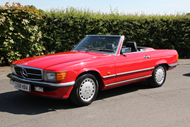 1986 Mercedes-Benz 420 SL R107. Estimativa de nove a 11 mil libras.