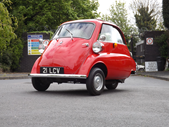 1961 BMW Isetta. Estimativa de 13 a 16 mil libras.