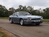 1990 Jaguar XJS HE. Estimativa de 12 a 15 mil libras.