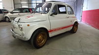 1976 Fiat 'Abarth 595' Replica. Estimativa de nove a 11 mil libras.