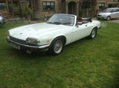  1989 Jaguar XJS V12 Convertible. Estimativa de 20 a 25 mil libras.