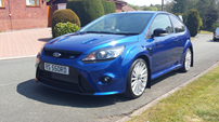 2010 Ford Focus RS. Estimativa de 28 a 32 mil libras.