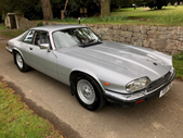 1988 Jaguar XJ-S 3.6. Estimativa de cinco a sete mil libras.