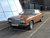 1981 Mercedes-Benz 230 CE (W123). Estimativa de sete a nove mil libras.