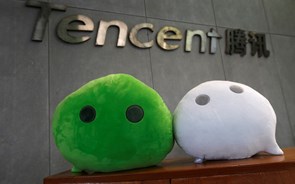 Tencent desvaloriza 143 mil milhões de dólares na maior queda mundial em bolsa