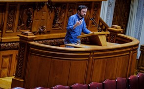 Deputados aprovam direito de oposição à transmissão de contratos de trabalho