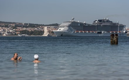 Pânico em Veneza quando um navio de cruzeiro perdeu o controlo