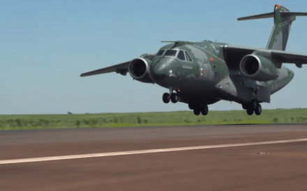 KC-390 - O avião que o Governo vai negociar com a Embraer