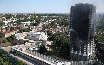 Pelo menos 58 pessoas consideradas mortas em incêndio de Londres 