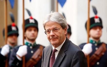 Gentiloni reúne-se com o presidente e fala em campanha eleitoral 'iminente' em Itália