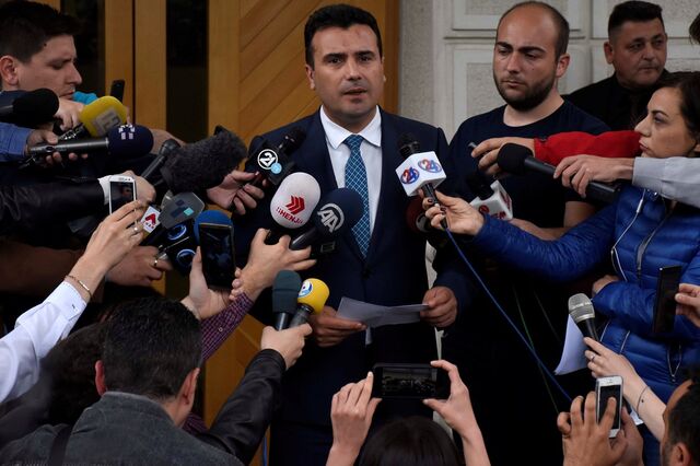 Zoran Zaev eleito primeiro-ministro da Macedónia após seis meses de impasse