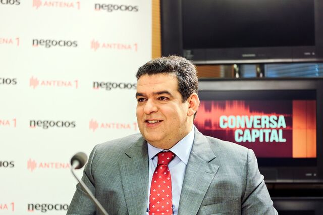 Ex-secretários de Estado ficam termo de identidade e residência