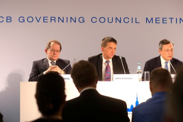 BCE falha meta de inflação durante sete anos. Draghi pede paciência