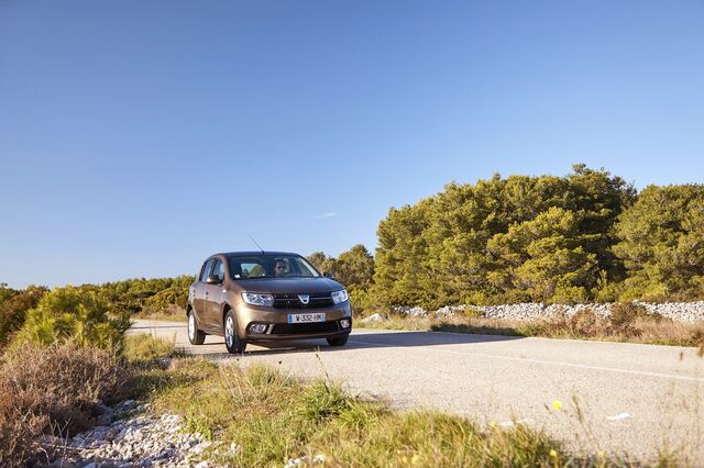 Novas versões do Dacia Sandero já chegaram aos stands portugueses