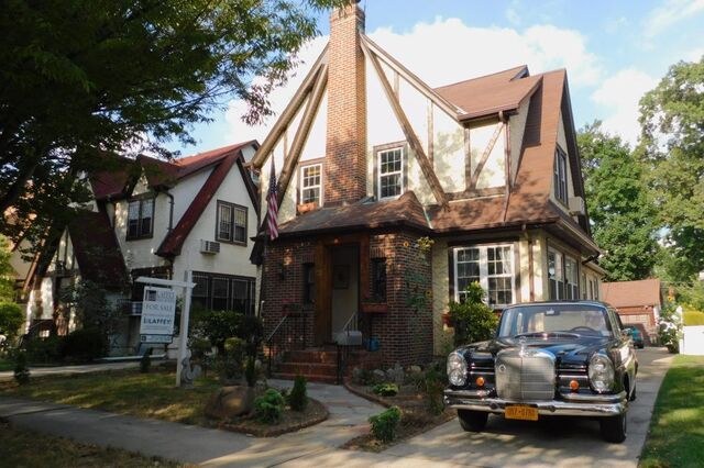 Fãs de Trump já podem alugar no AirBnb a casa de infância do presidente