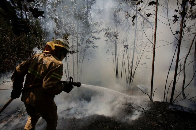 'Resort' do Grupo Visabeira cercado pelas chamas