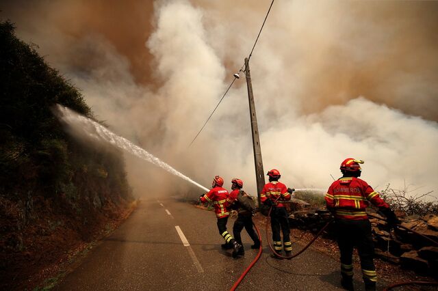 Governo decreta 'catástrofe natural' nos incêndios de Julho e Agosto e reserva mais 10 milhões em apoios