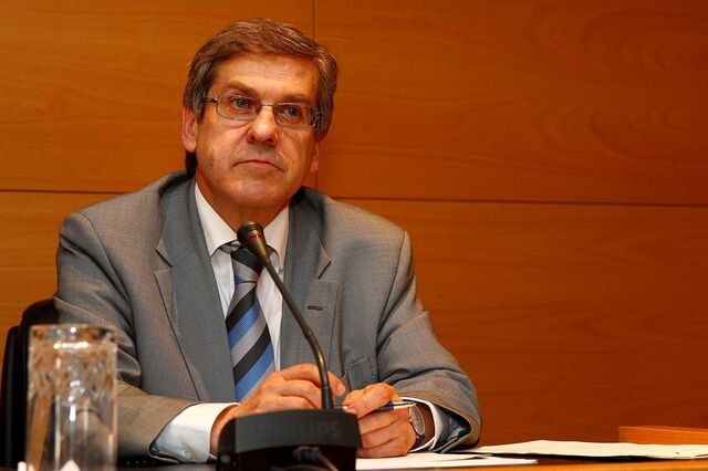 PS coloca Jorge Lacão a presidir à comissão da Transparência e Neto Brandão nas Finanças