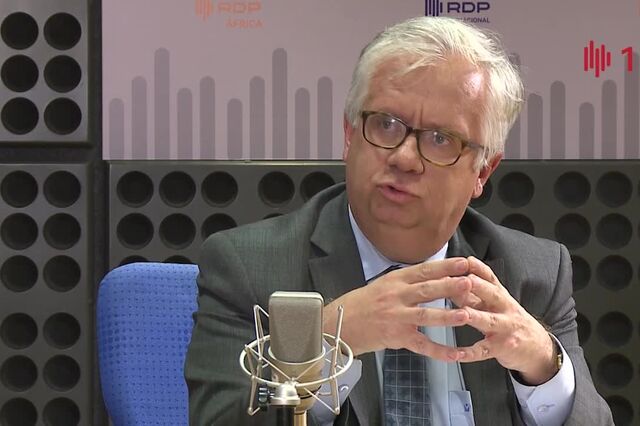  Eduardo Cabrita: 'O governo é o mesmo' mas as 'pessoas olham para o país de uma maneira diferente'