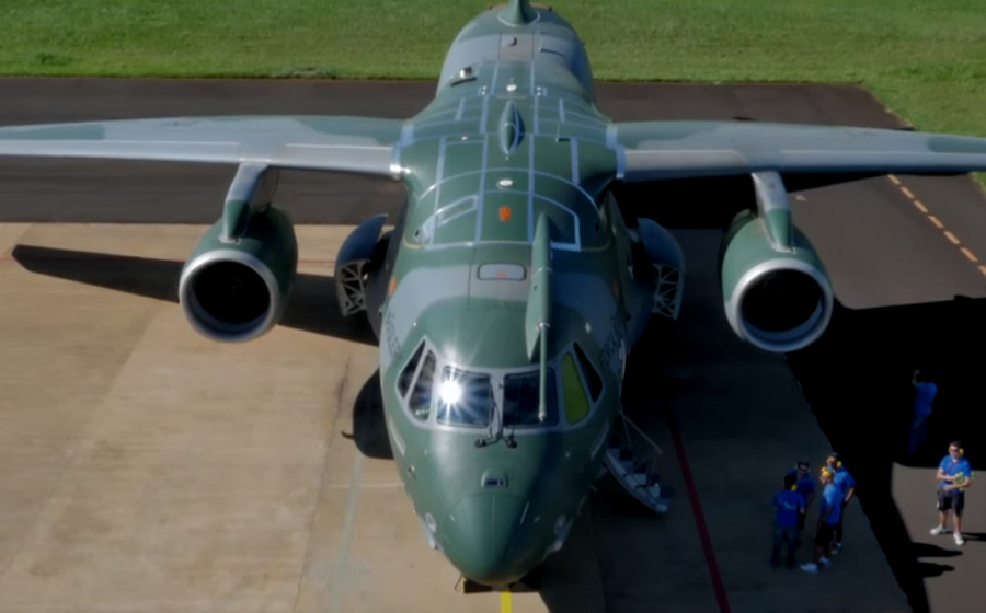 KC-390 Embraer avião