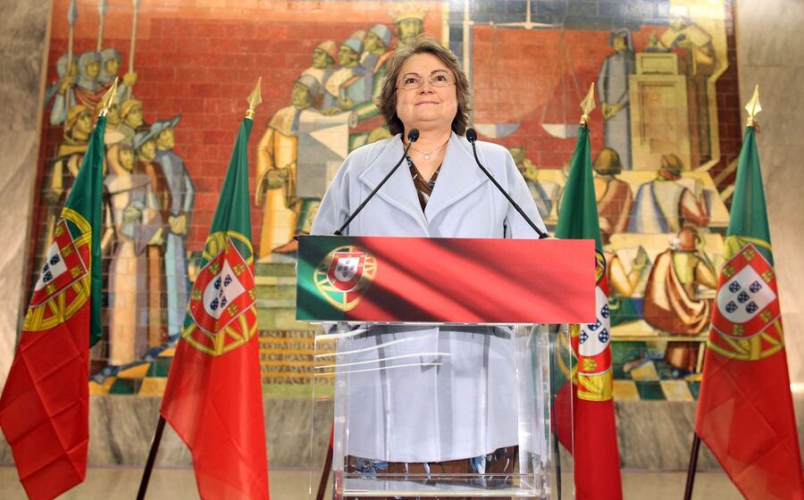 esmeralda dourado