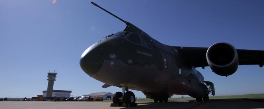 KC-390 Embraer avião
