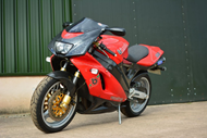 2000 Bimota SB6-R  - Estimativa entre 6.000 e 7.000 libras