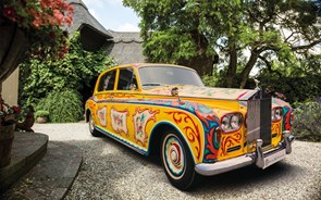 O Rolls-Royce de John Lennon regressa a Londres