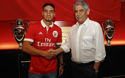 Benfica contrata colombiano Cristián Arango 