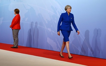 May e Merkel discutem Brexit