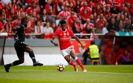 Lucros do Benfica crescem mais de sete vezes com vendas de Semedo e Mitroglou