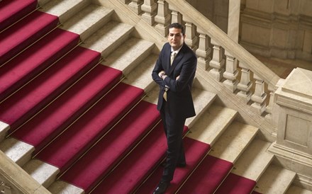 PSD diz que António Costa é um primeiro-ministro 'trapalhão' e 'rendido'