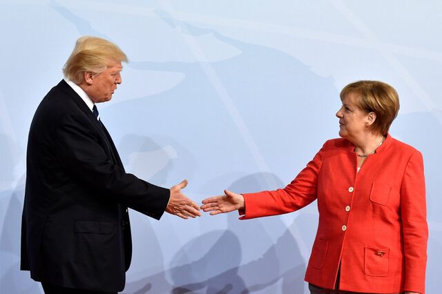 Trump elogia Merkel e destaca a sua liderança 'incrível e inspiradora'