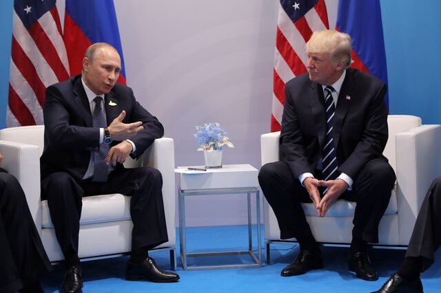 Trump avisa: relação com a Rússia está num nível 'perigosamente baixo'