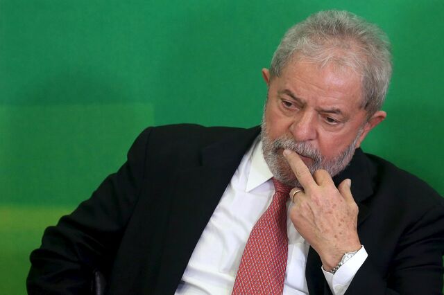 Lula condenado a 9 anos e seis meses de prisão por corrupção e lavagem de dinheiro