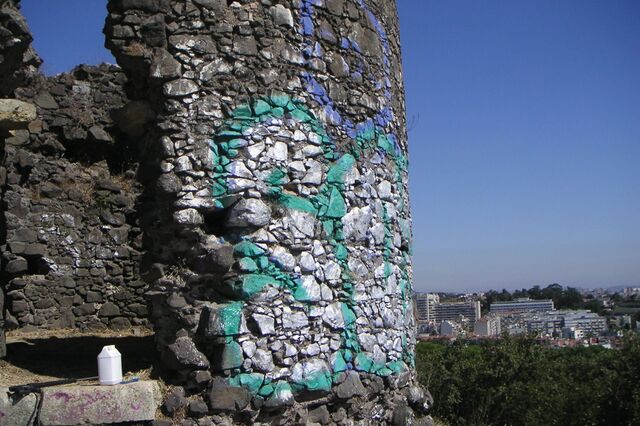 Limpeza e remoção de “graffiti” pelas mãos da TecnoGraffiti