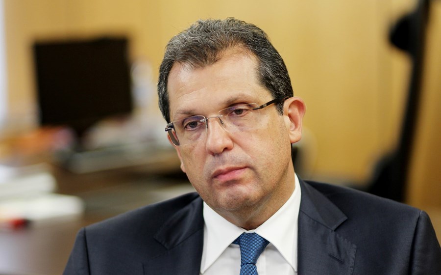 O Governo escolheu para presidente da Anacom João Cadete de Matos, quadro do Banco de Portugal e que chegou a ser falado, com o actual Executivo, para vogal do banco central, o que não aconteceu.