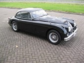 1961 JAGUAR XK150 FIXED HEAD COUPE - Estimativa entre 60.000 e 75.000 euros