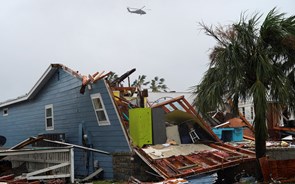 Casa Branca prepara pacote de ajuda de 4.900 milhões de euros após a passagem de furacão Harvey