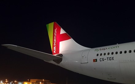 TAP deixa de transportar incubadoras e reduz macas nos voos para os Açores