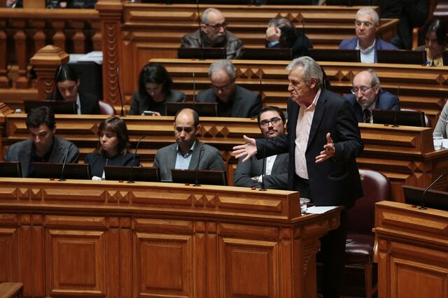 PCP exclui entendimento pré-eleitoral com PS, mas abre porta ao diálogo