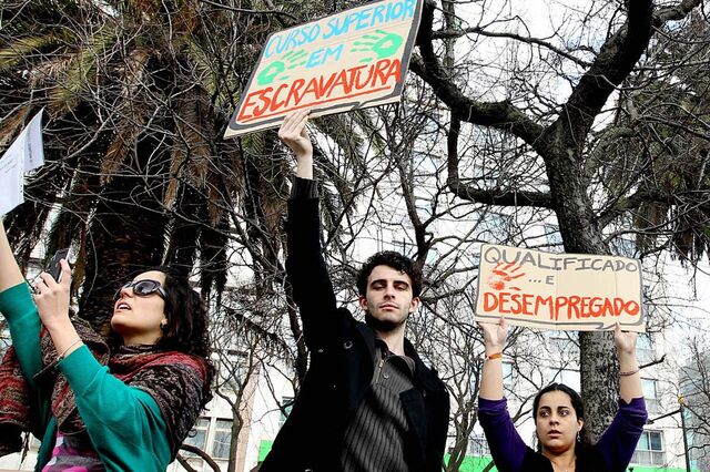 Precários Inflexíveis destacam 'forte impacto' das novas regras para recibos verdes