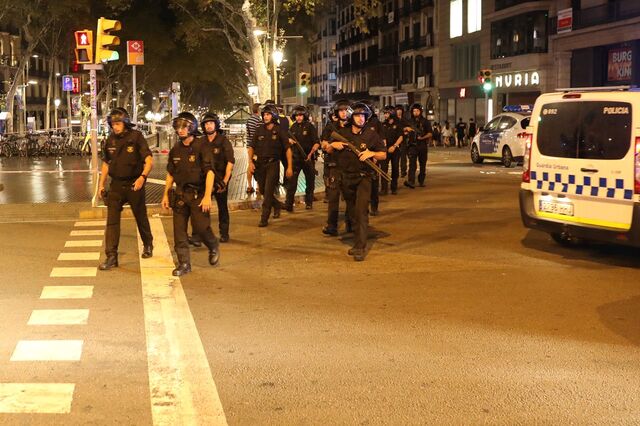 Afastada relação entre carrinha interceptada em Roterdão e ataques em Espanha