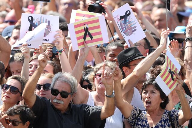 Espanha: Encontradas 120 botijas de gás para 'um ou vários atentados'