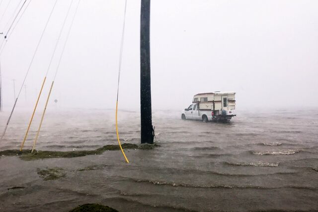 Furacão Harvey pode ter provocado até 16 mil milhões de prejuízos