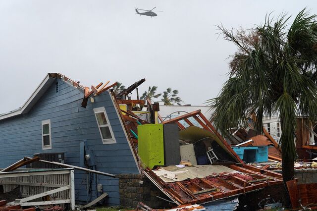 Casa Branca prepara pacote de ajuda de 4.900 milhões de euros após a passagem de furacão Harvey
