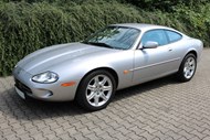 1999 JAGUAR XK8 COUPE  - Estimativa entre 11.000 e 14.000 euros