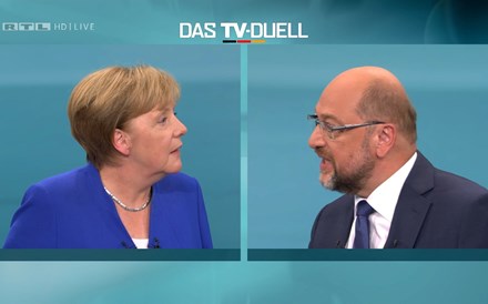 Nova sondagem aproxima ligeiramente SPD de Merkel